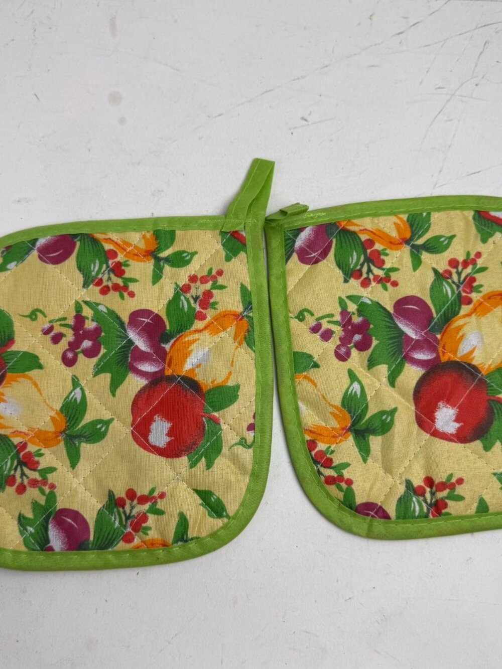 Set of 2 Vintage Quilted Pot Holders Retro Yellow Fruit Harvest Hot Pads 7.5"